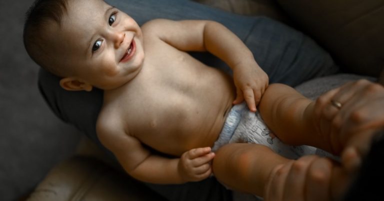 How to Change Baby Boy Diaper Without Getting Peed on: Expert Tips